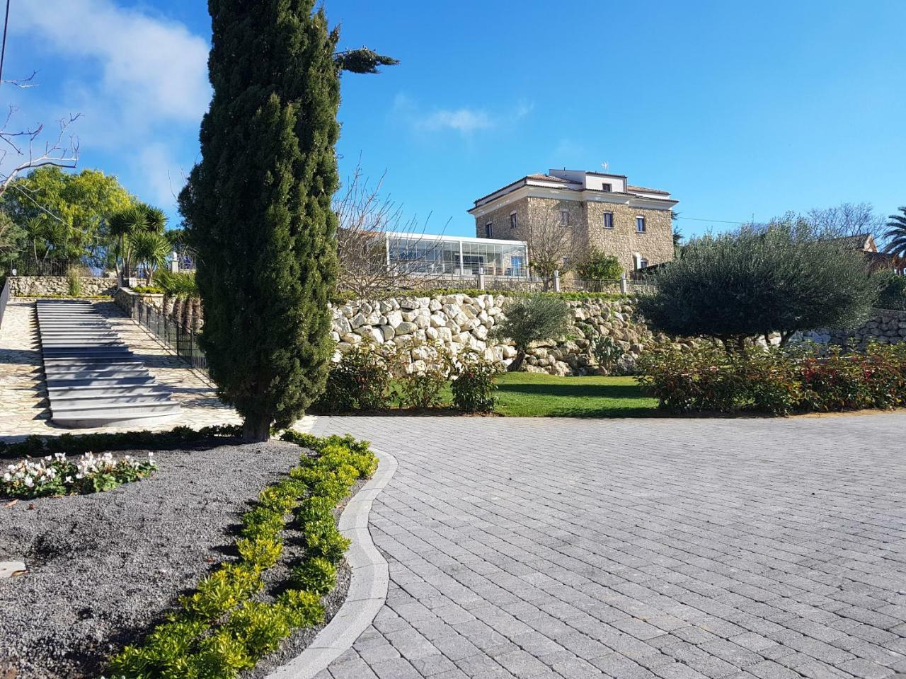 Hotel Villa Flora Relais Caltanissetta Exterior foto