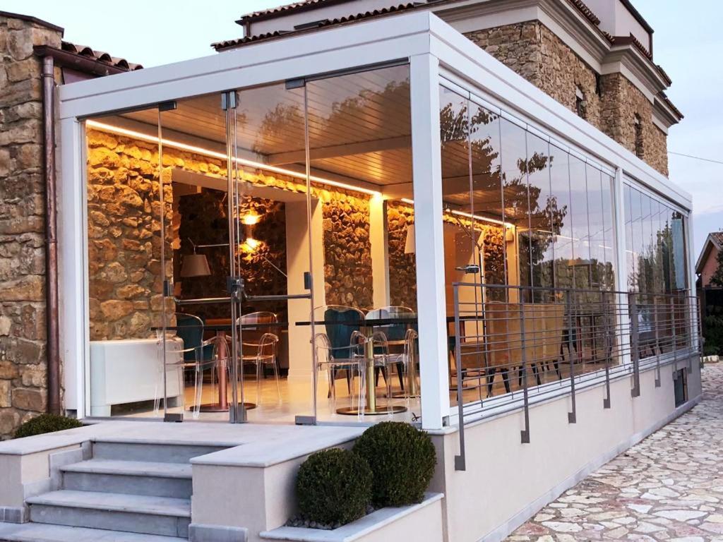 Hotel Villa Flora Relais Caltanissetta Exterior foto